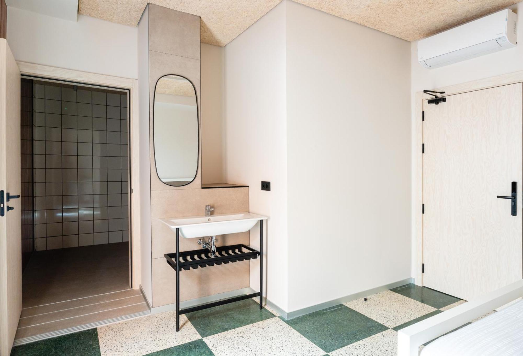 Lamia Bbk Women Hostel-Solo Mujeres Bilbao Eksteriør bilde