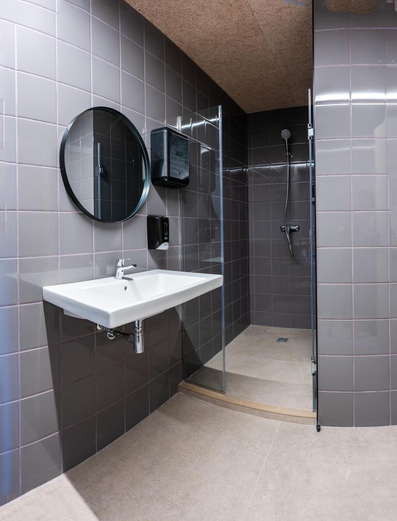 Lamia Bbk Women Hostel-Solo Mujeres Bilbao Eksteriør bilde